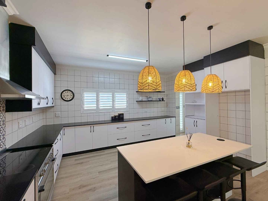 3 Bedroom Property for Sale in Country Club Western Cape